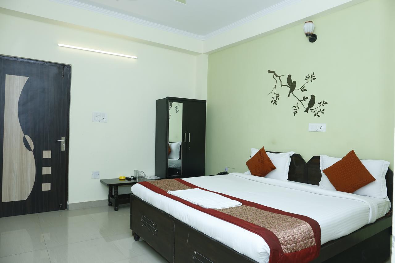 Hotel O Pearl Residency 3*